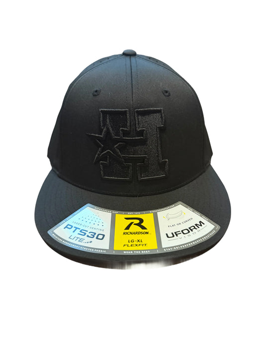 Richardson PTS30 Fitted Hat all black with puff logo