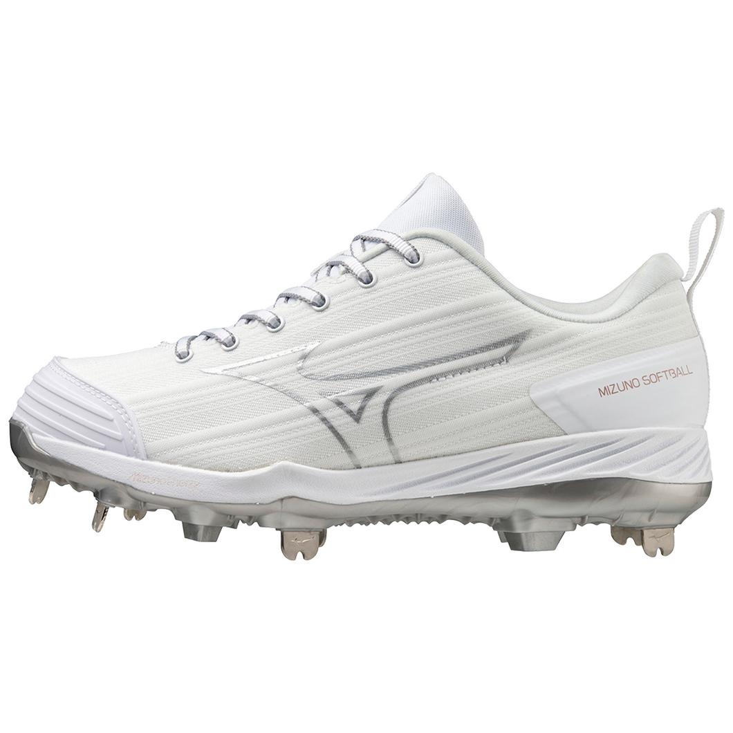 MIZUNO SWEEP 6 LOW WOMEN’S METAL SOFTBALL CLEAT